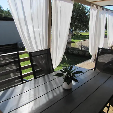 Ferias Mobile Homes Biograd Na Moru