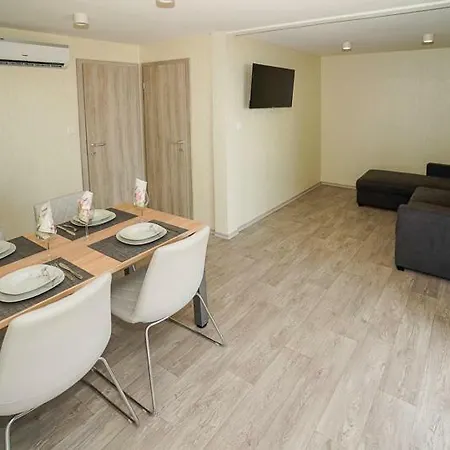 Ferias Mobile Homes 4*