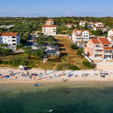 Ferias Mobile Homes Campsite Biograd Na Moru